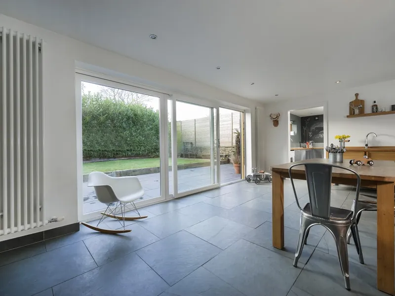 Sliding Windows — Gallery Grove Park